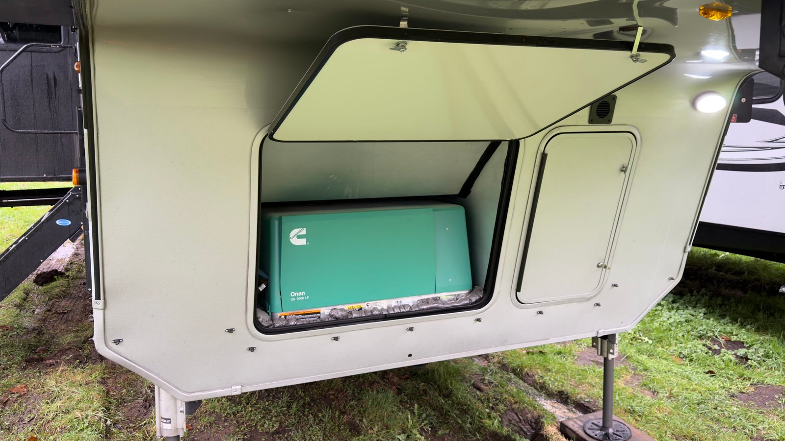 2021 Keystone RV Montana Series M-3760 FL 42FT(Fifth-Wheel)