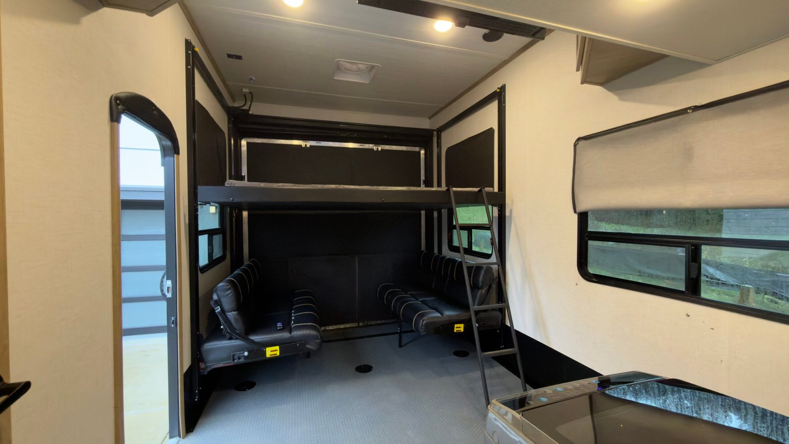 2022 Keystone Carbon Toy Hauler Fifth Wheels – Model 358  39FT