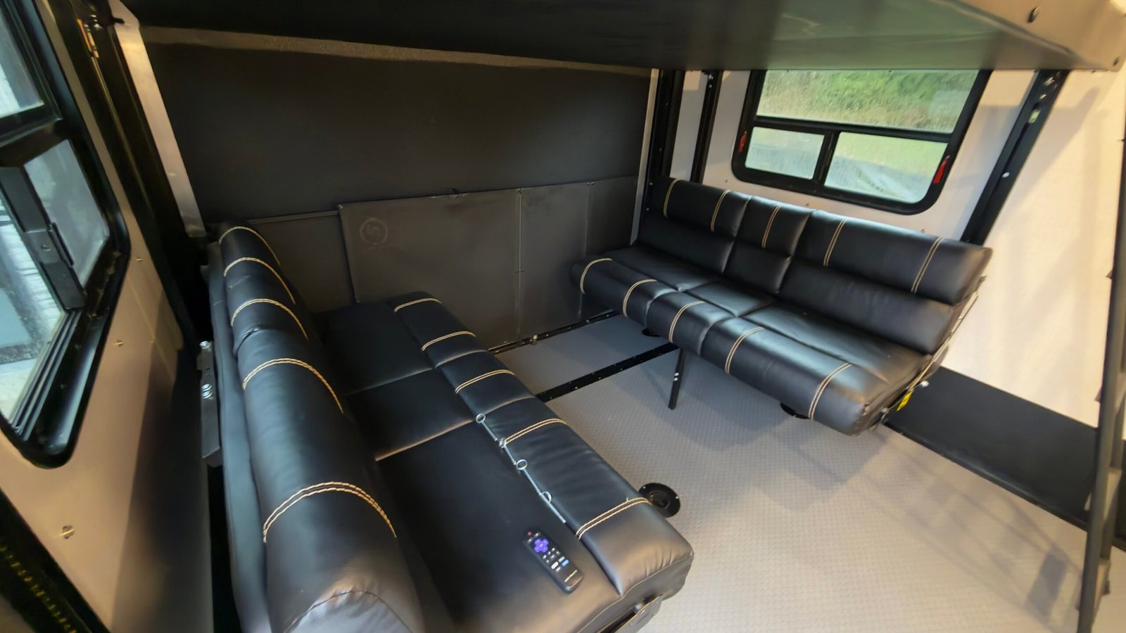 2022 Keystone Carbon Toy Hauler Fifth Wheels – Model 358  39FT