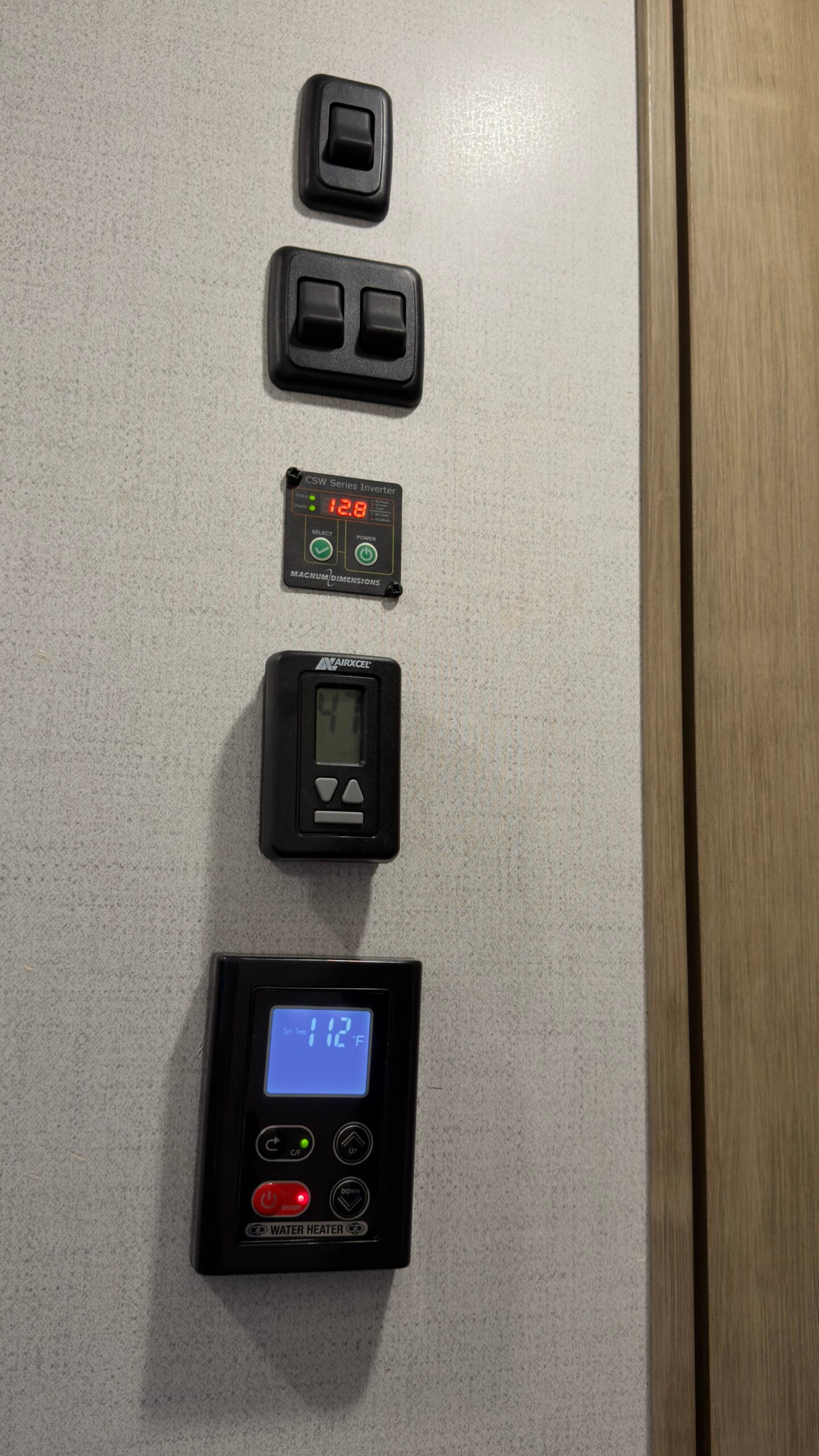 2022 Keystone Carbon Toy Hauler Fifth Wheels – Model 358  39FT