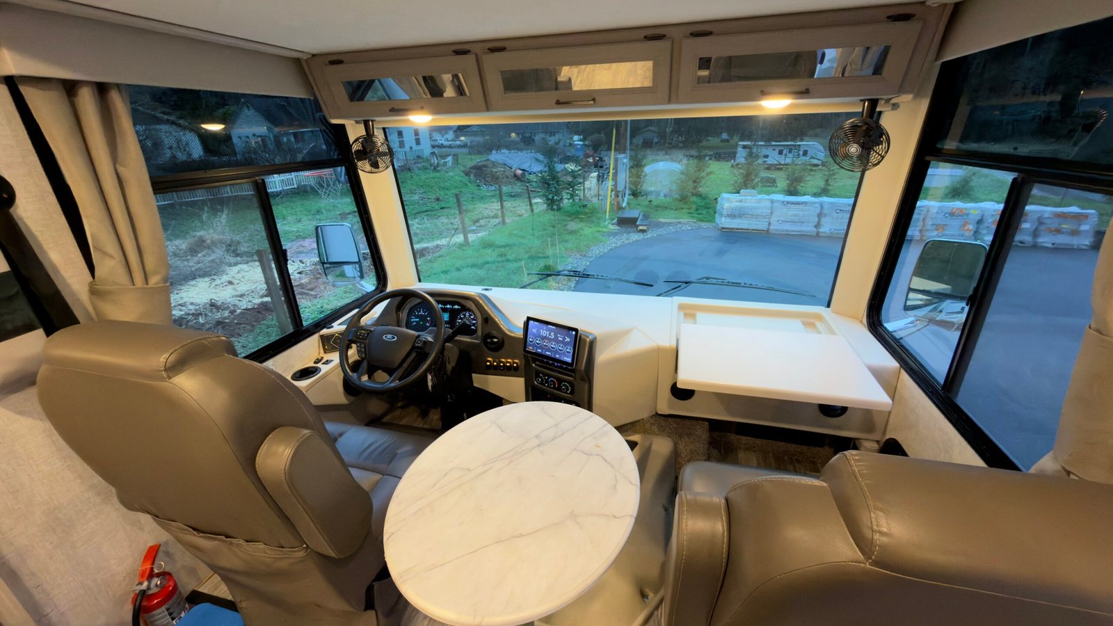 2023 Ford F53 Thor Motor Coach Hurricane Series M-29M 31FT