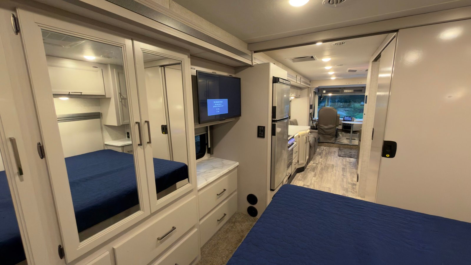 2023 Ford F53 Thor Motor Coach Hurricane Series M-29M 31FT