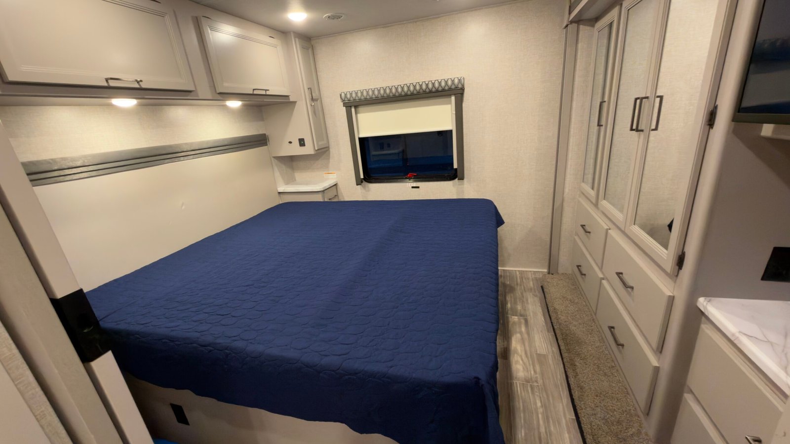 2023 Ford F53 Thor Motor Coach Hurricane Series M-29M 31FT