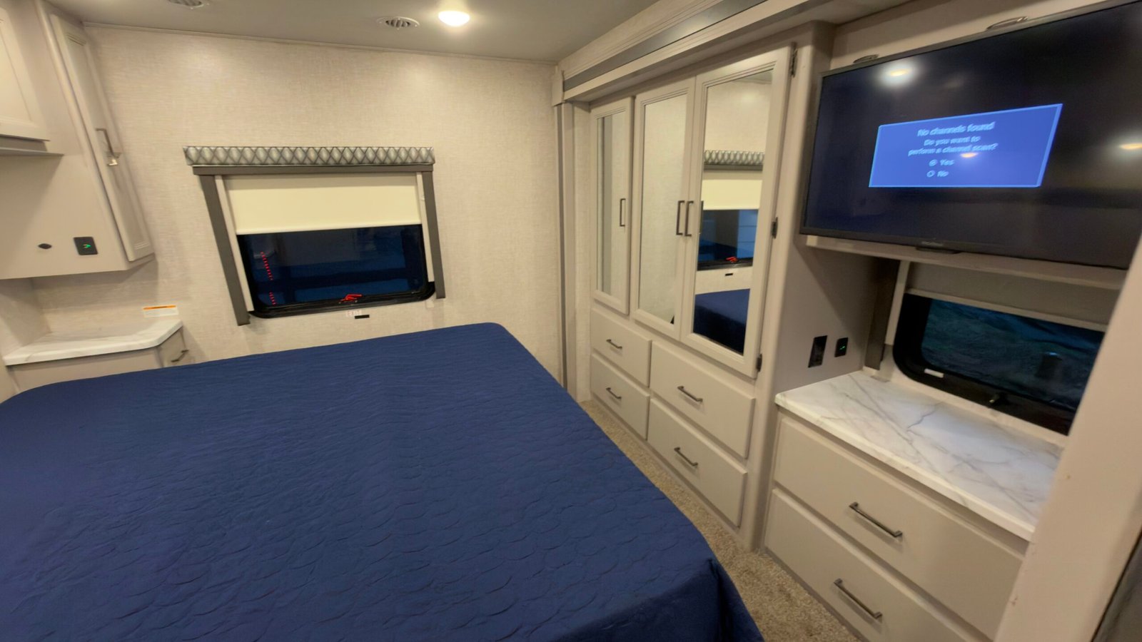 2023 Ford F53 Thor Motor Coach Hurricane Series M-29M 31FT