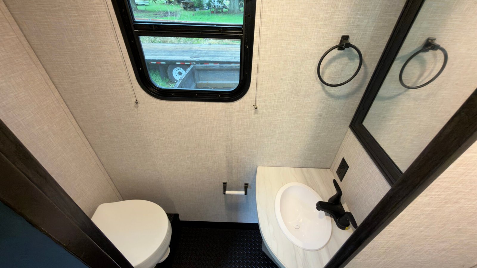 2024 Jayco Seismic Toy Hauler Series M-395 46FT (5 Wheel)