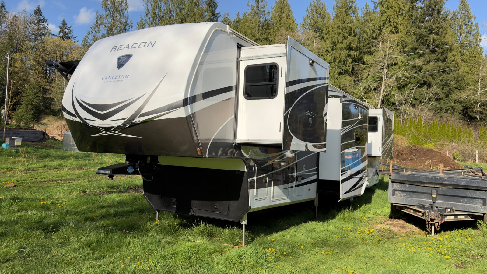 2021 VANLEIGH RV BEACON SERIES M-42RDB LUXURY 5-Wheel