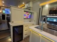 2021 VANLEIGH RV BEACON SERIES M-42RDB LUXURY 5-Wheel