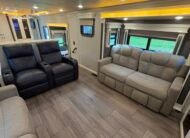 2021 VANLEIGH RV BEACON SERIES M-42RDB LUXURY 5-Wheel