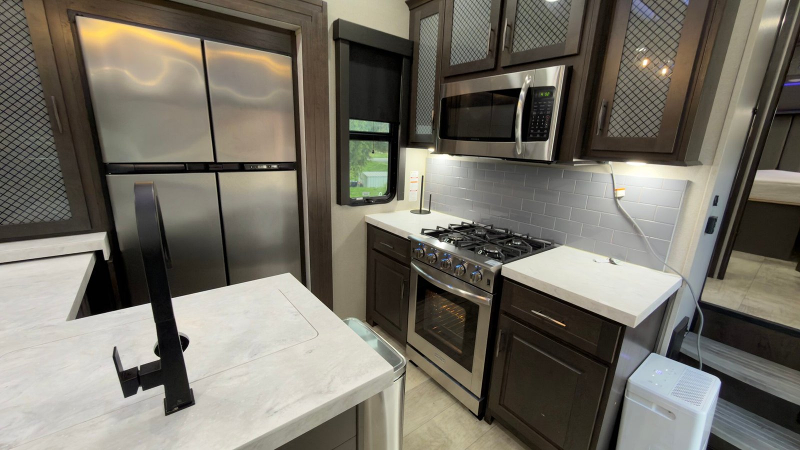 2022 Grand Design Momentum Toy Hauler Series M-395MS (Luxury Fifth Wheel) 44FT