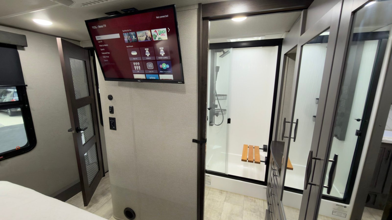 2022 Grand Design Momentum Toy Hauler Series M-395MS (Luxury Fifth Wheel) 44FT