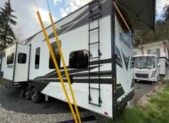 2022 Grand Design Momentum Toy Hauler Series M-395MS (Luxury Fifth Wheel) 44FT