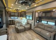 2022 VANLEIGH BEACON 41LKB LUXURY 5th-WHEEL 43 FT
