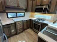2022 VANLEIGH BEACON 41LKB LUXURY 5th-WHEEL 43 FT