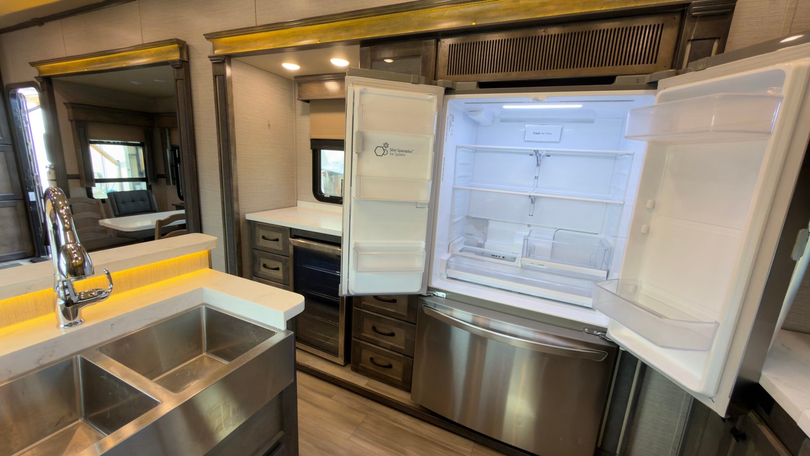 2022 VANLEIGH BEACON 41LKB LUXURY 5th-WHEEL 43 FT