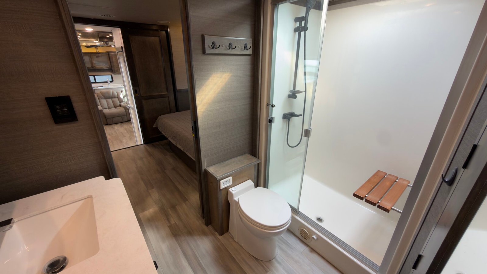 2022 VANLEIGH BEACON 41LKB LUXURY 5th-WHEEL 43 FT