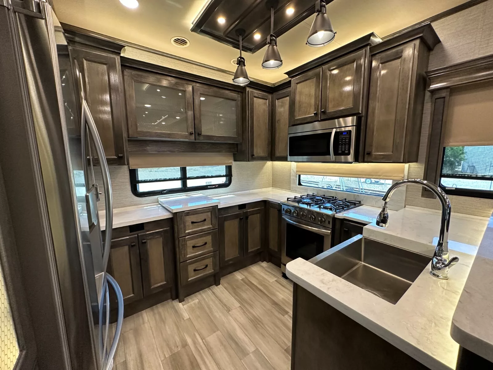 2022 VANLEIGH BEACON 41LKB 5th-WHEEL 43 FT