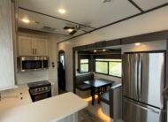 2022 KEYSTONE MONTANA HIGH COUNTRY 377FL