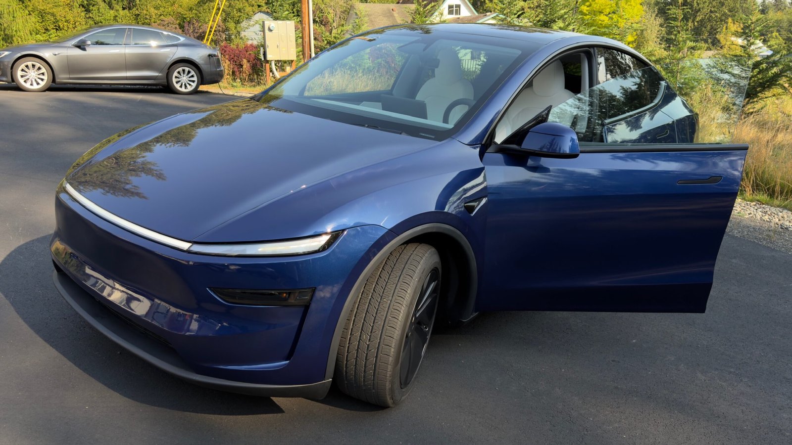 2026 Tesla Model Y Premium Dual Motor AWD