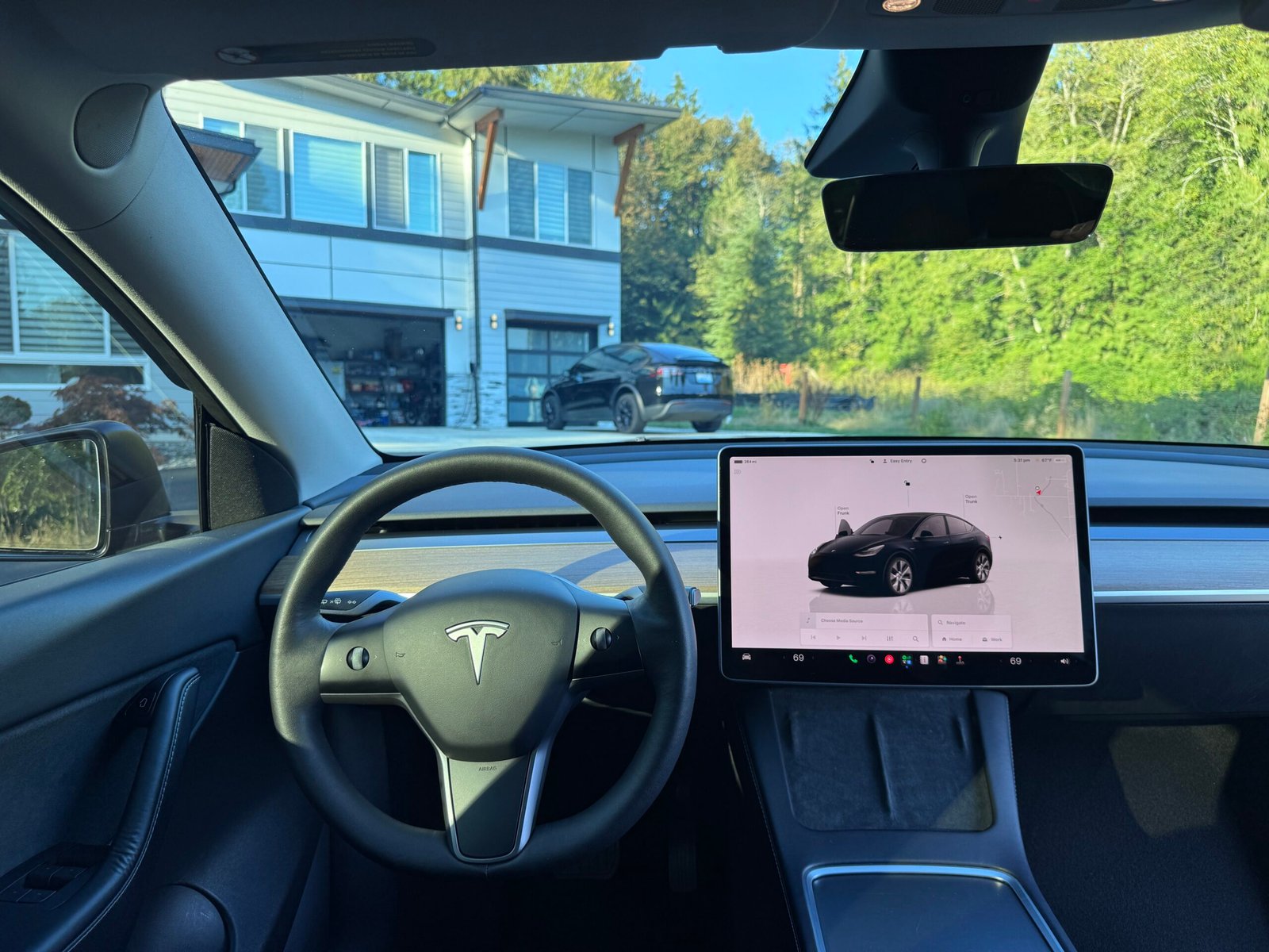 2022 Tesla Model Y Long Range Dual Motor All-Wheel Drive