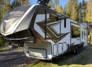 2023 GRAND DESIGN MOMENTUM 410th 5TH Wheel 45Ft