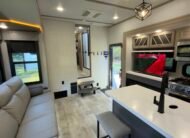 2023 GRAND DESIGN MOMENTUM 410th 5TH Wheel 45Ft