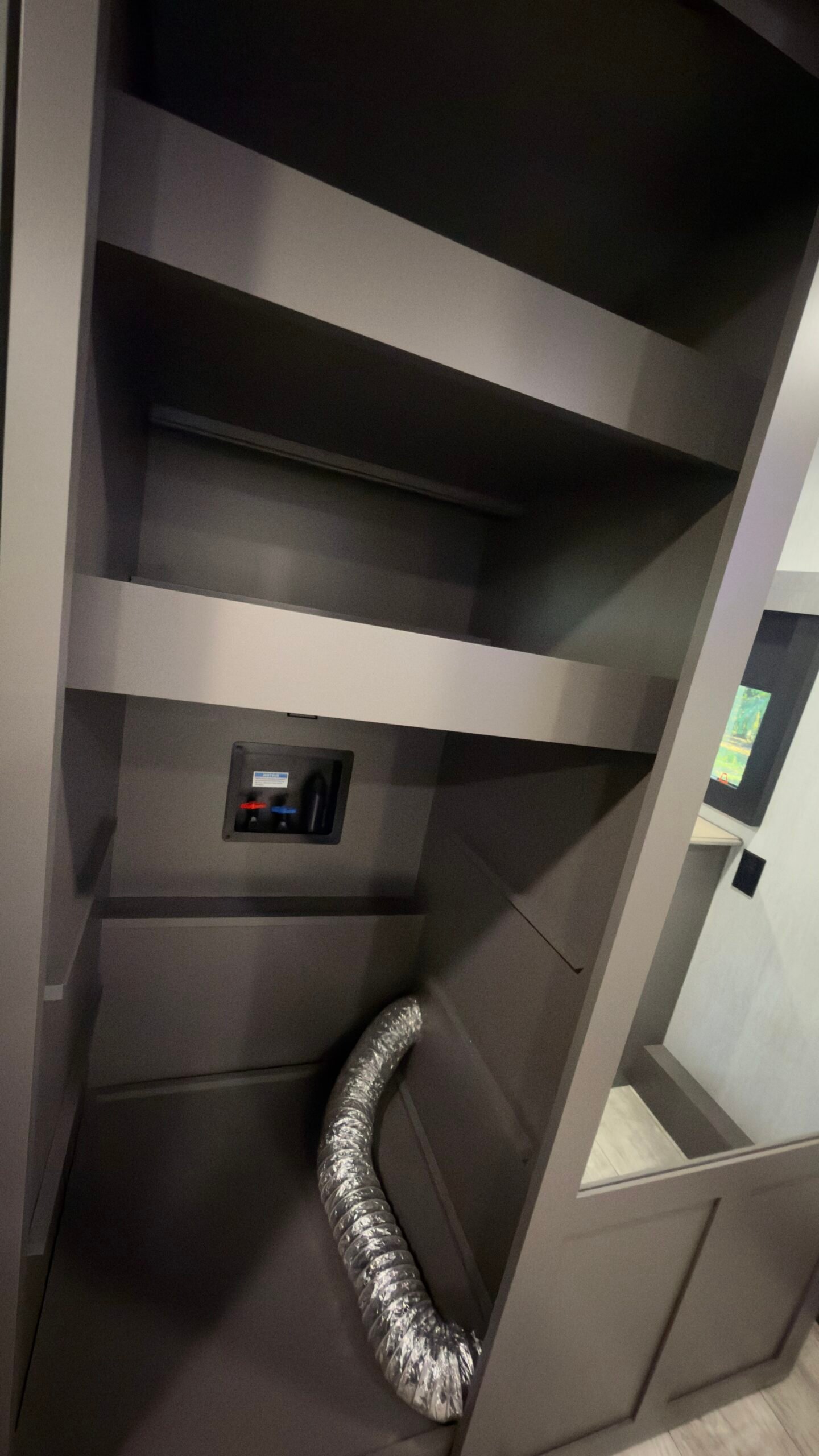 2023 GRAND DESIGN MOMENTUM 410th 5TH Wheel 45Ft