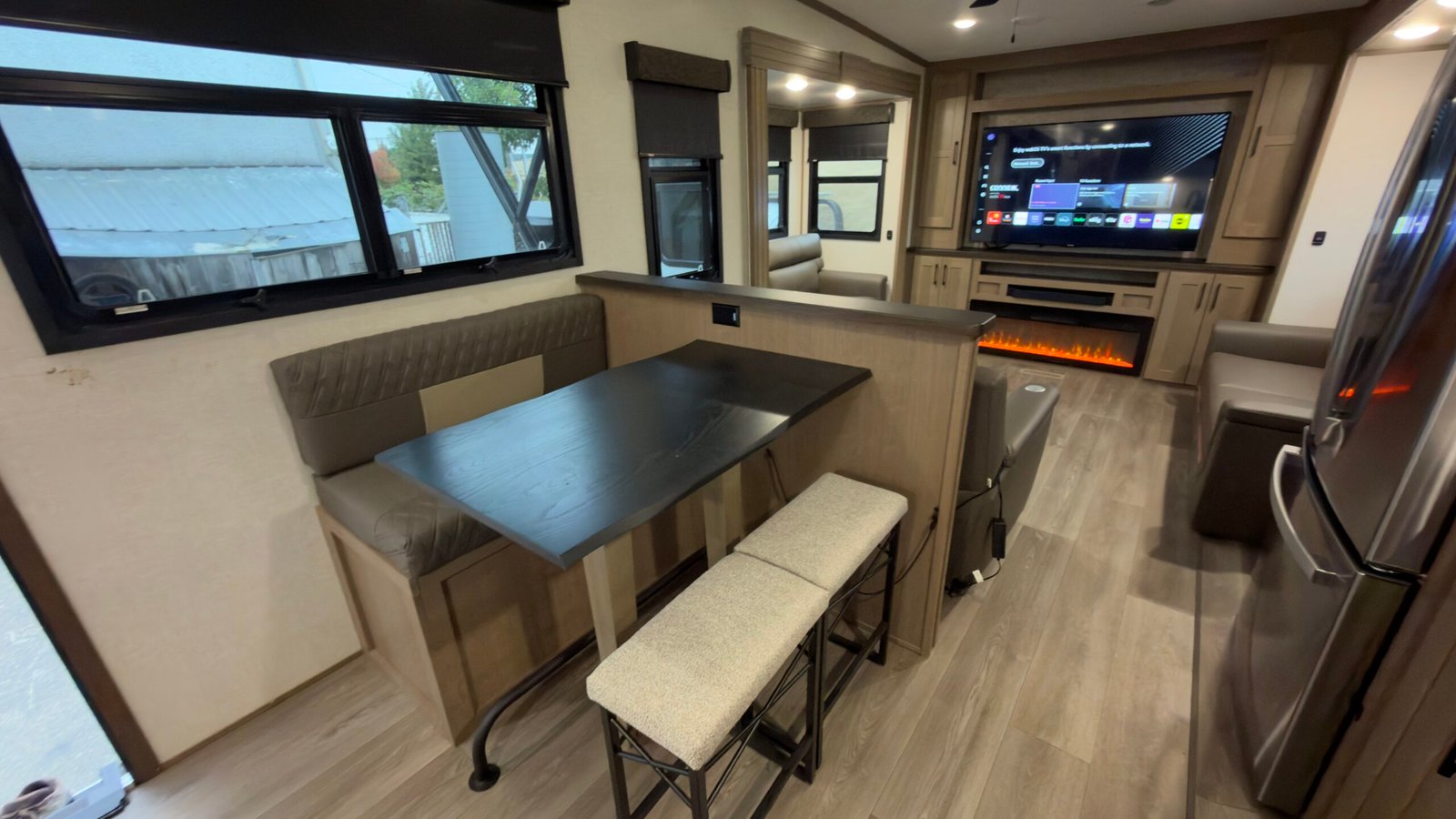 2025 KZ Durango D326RLT Fifth Wheel