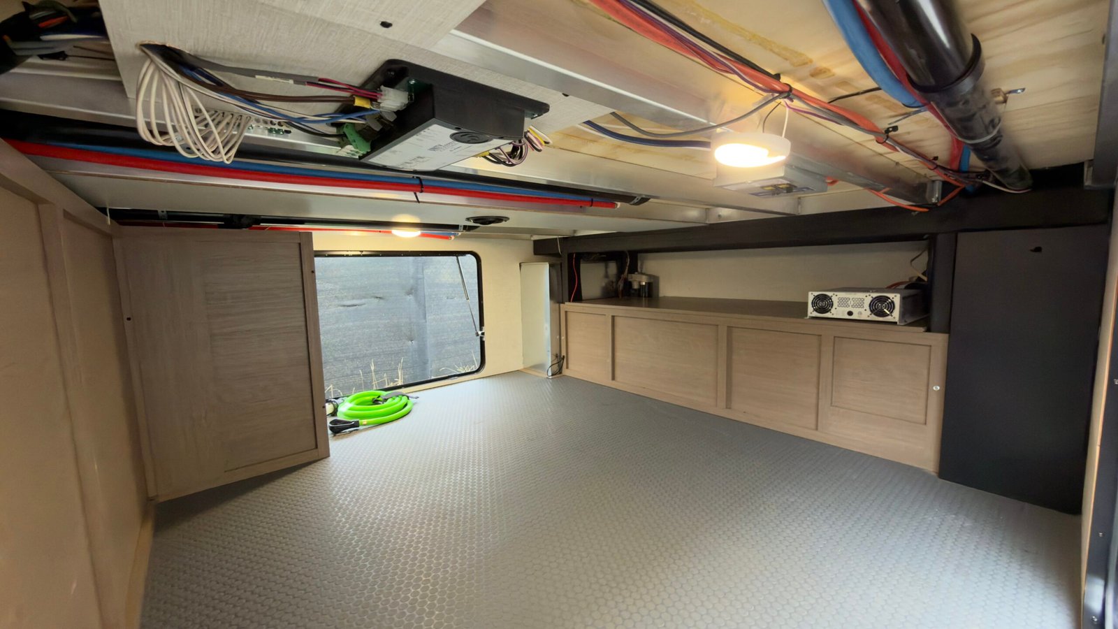 2025 KZ Durango D326RLT Fifth Wheel